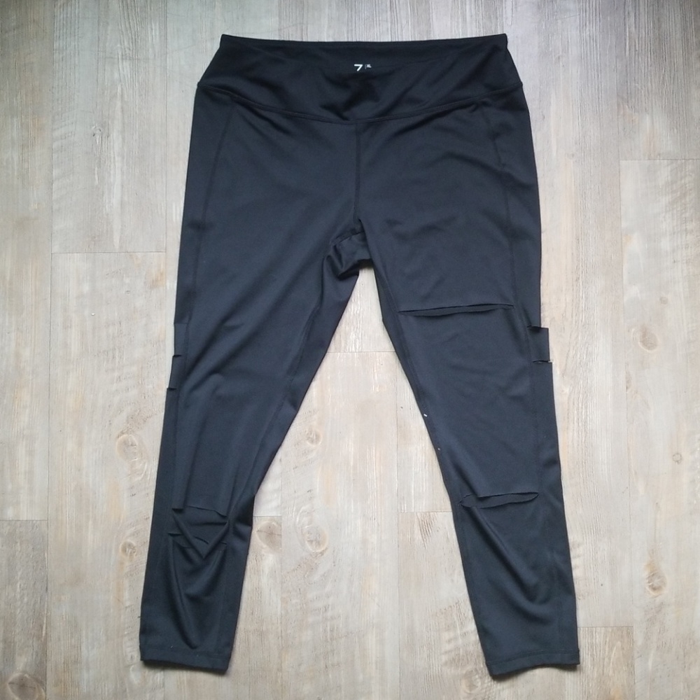 XL yoga pant with slits in the front